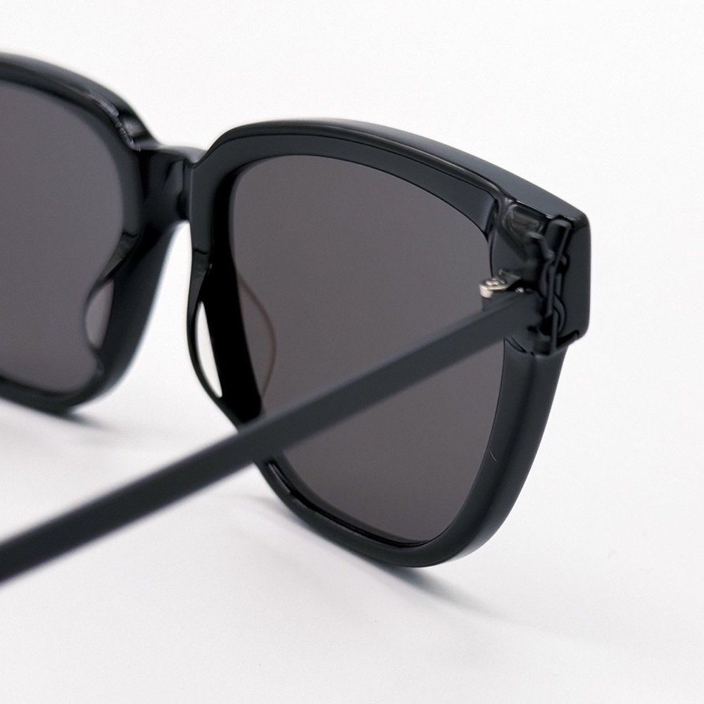 YSL Iconic Monochrome Black Thin Frame & Hardware Sunglasses - Picture 8 of 10